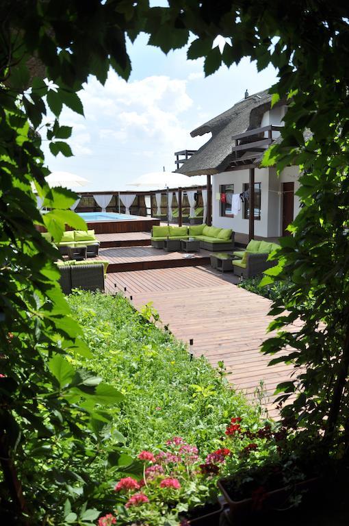 Doi Capitani Hotel Crișan Eksteriør billede