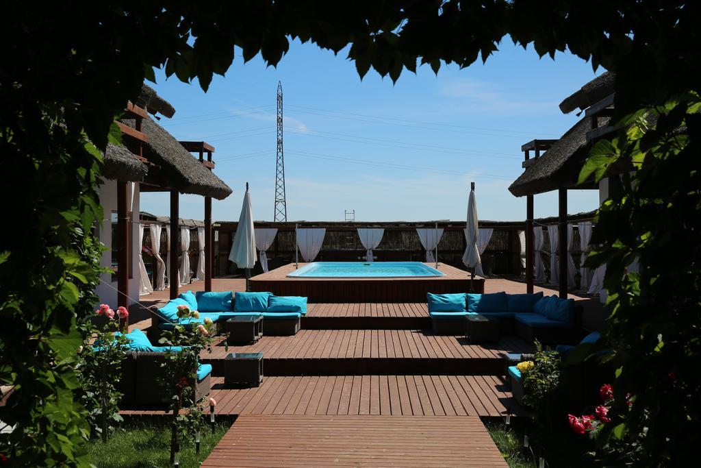 Doi Capitani Hotel Crișan Eksteriør billede