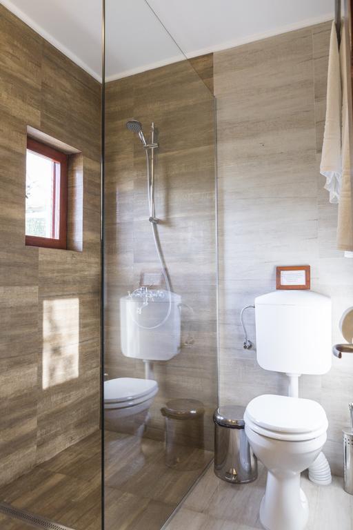 Doi Capitani Hotel Crișan Eksteriør billede